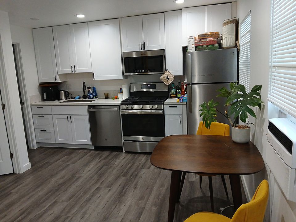 2nd image of 8864 Jaylee Ave #1/2