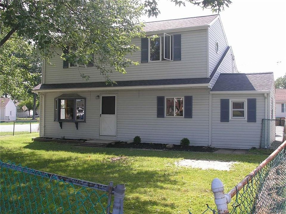 1st image of 17 Donlen Dr