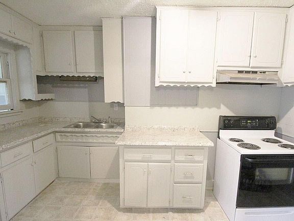5th image of 1448 NE 17th St