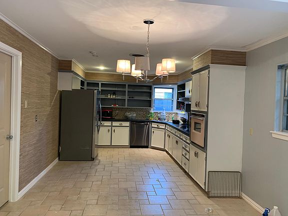 5th image of 901 Harrison Ave