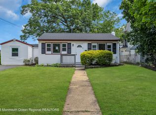 18 Maple Pl, Keyport, NJ 07735