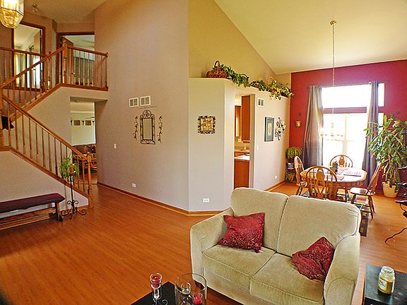 2nd image of 3107 Twin Falls Dr