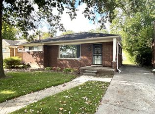 14640 Pearson St, Oak Park, MI 48237