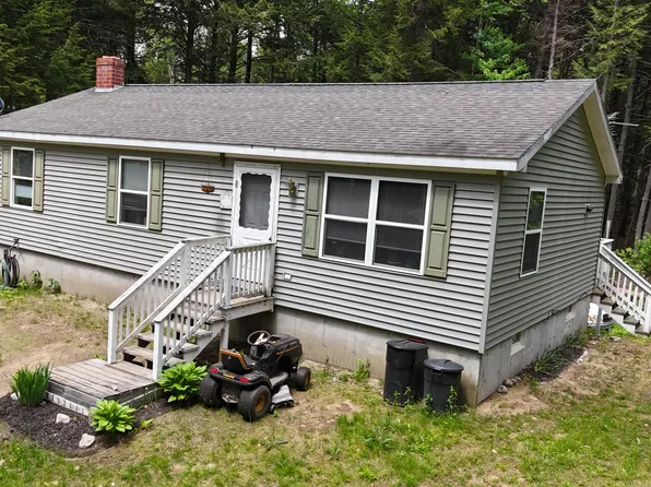 32 Callahan Road, Oxford, ME 04270