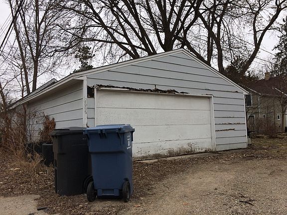 2nd image of 2809 29th Ave S