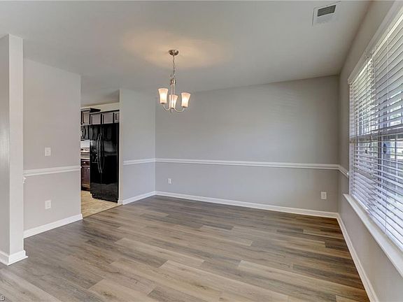 4th image of 6602 Glenville Dr