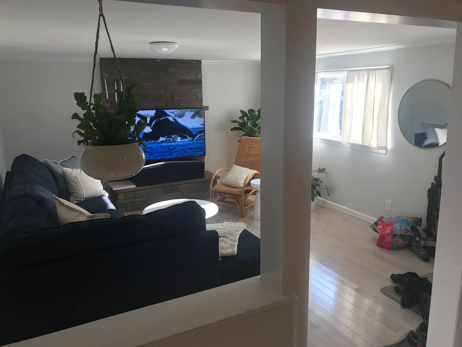 42 Maple St — Photo 2