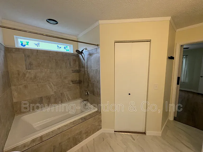 4256 Chesney Glen Dr — Photo 12