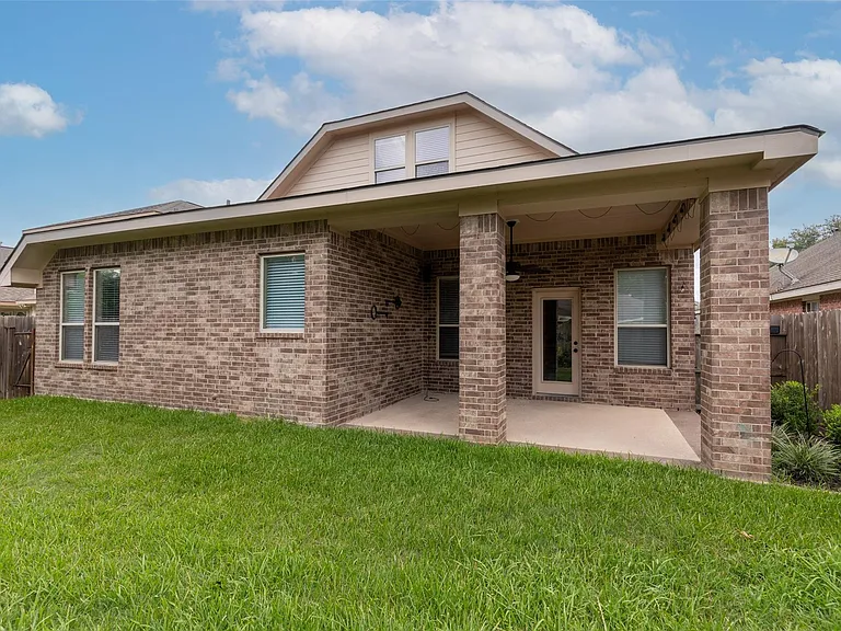 19511 Dunlay Springs Dr — Photo 33