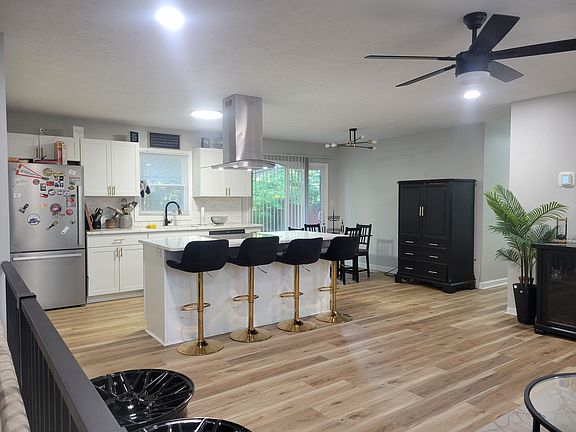 4th image of 5494 Richwood Ct