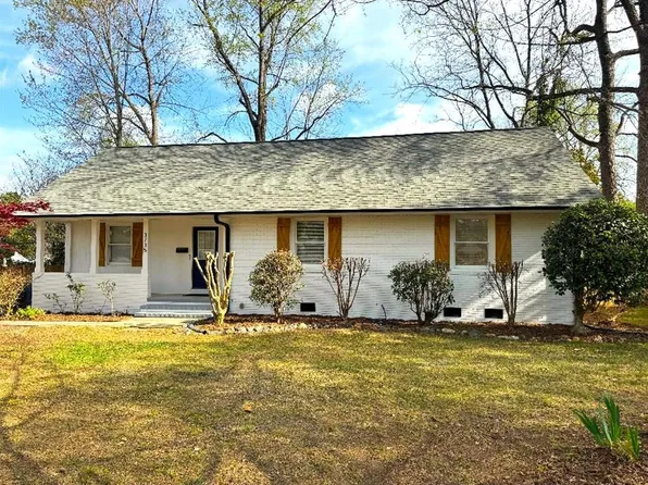 3735 Stonehaven Dr, Charlotte, NC 28215