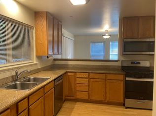 14783 Willow Rd #B, Guerneville, CA 95446