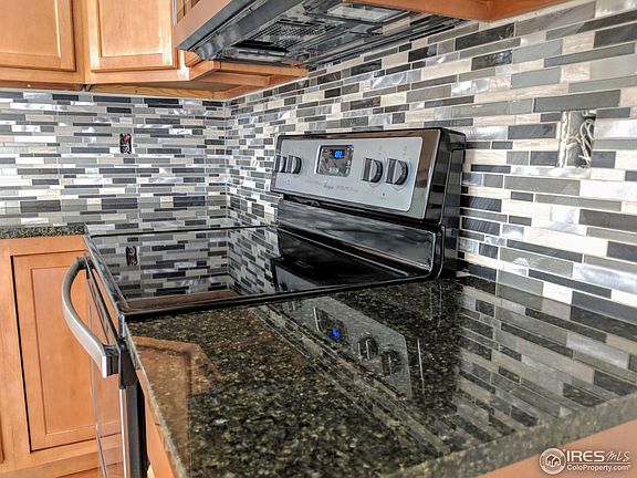 5th image of 3624 Centennial Cir