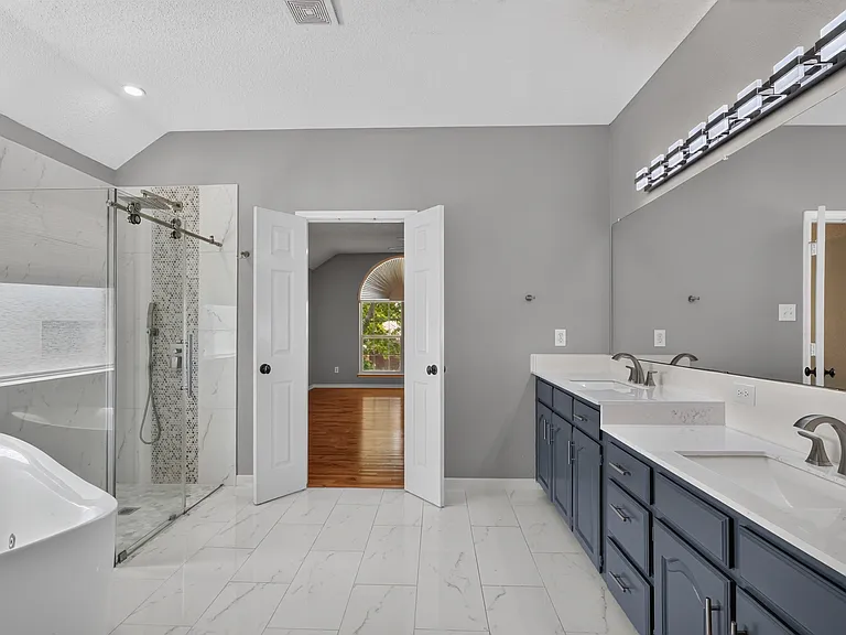 3113 Lochaven Dr — Photo 23