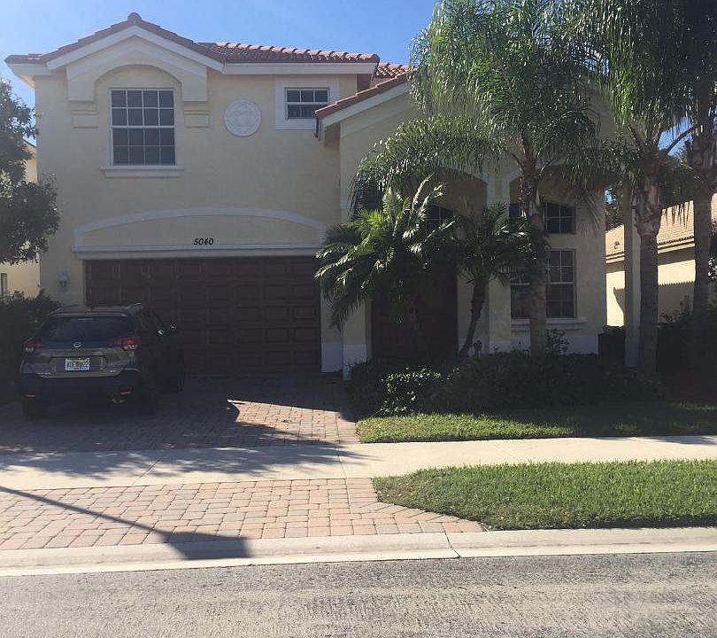 1st image of 5040 SE Graham Dr