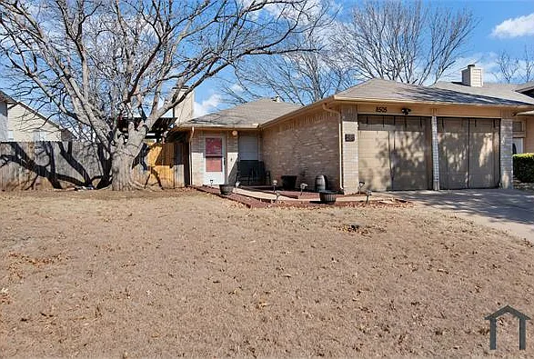 8505 Delta Way — Photo 2