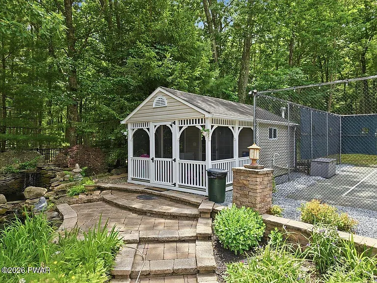 1075 Acacia Dr — Photo 80