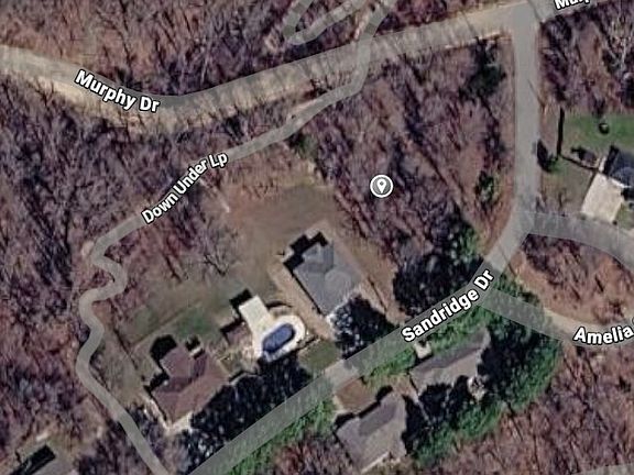 5th image of 15 Sandridge Dr