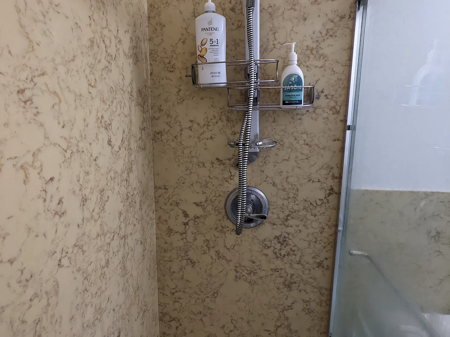 1 bed, 200 sqft, $1,800 — Photo 4
