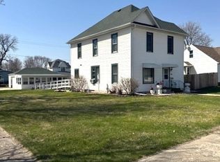 520 4th St, Whittemore, IA 50598