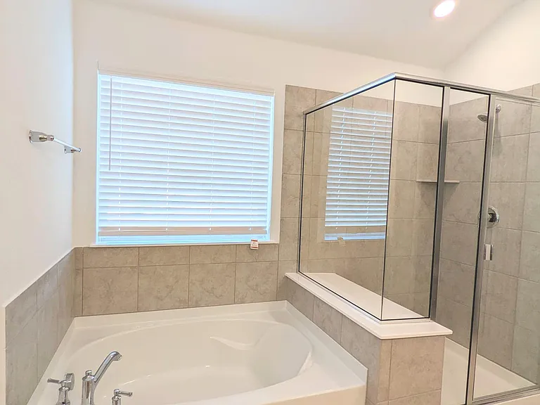 221 Sand Lily Ln — Photo 42