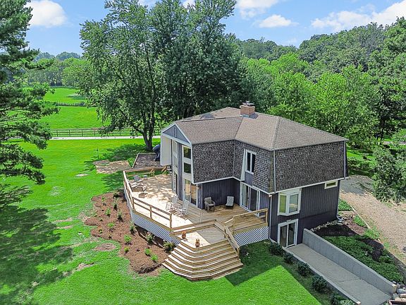 2nd image of 9114 Howe Rd