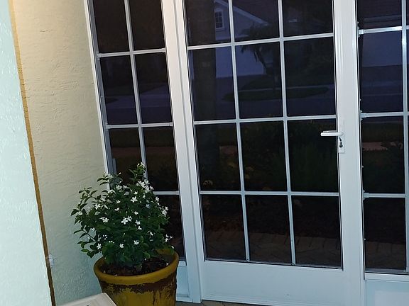 4th image of 741 SW Munjack Cir