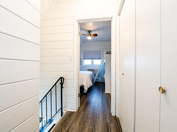 2nd image of 5340 Notre Dame Ave APT 31