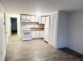 2 Russell St APT 2, Branford, CT 06405