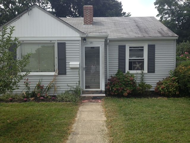 1st image of 121 Forest Ave