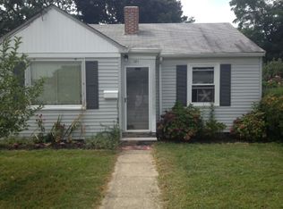 121 Forest Ave, Cranston, RI 02910