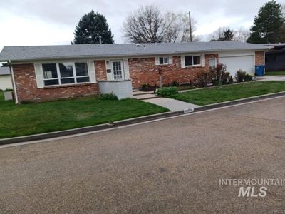 2008 Brookside Dr, Caldwell, ID, 83605