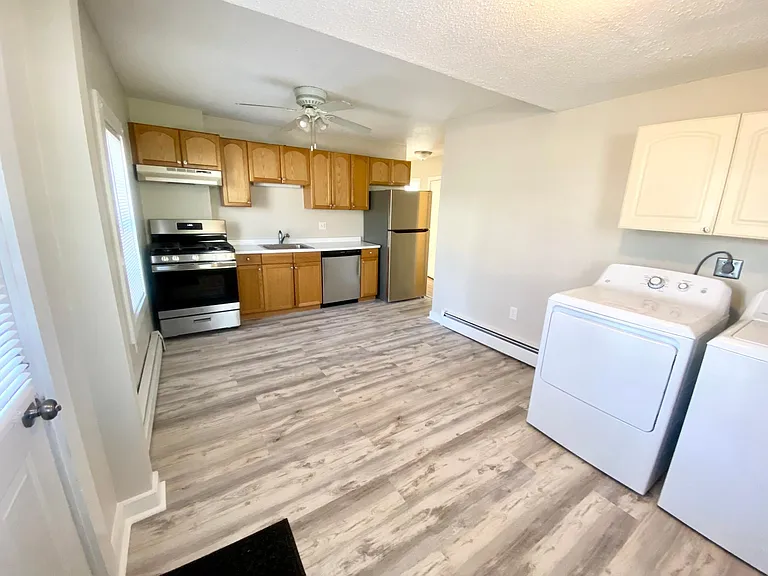 132 Princeton St #1 — Photo 6