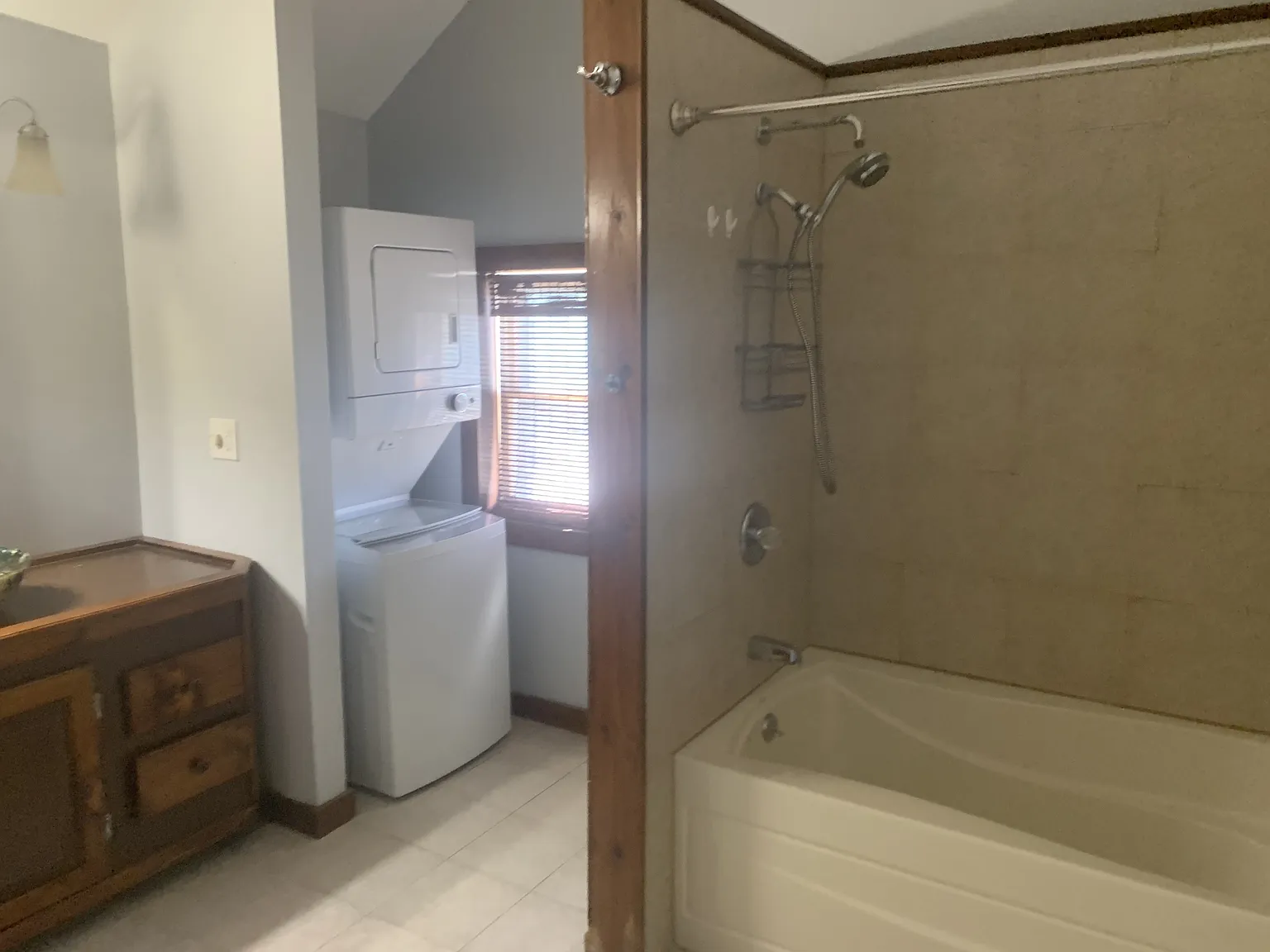 161 Breen Ave - 3 — Photo 4