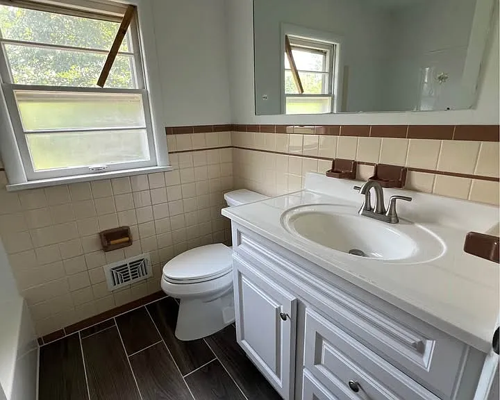 6104 W Pages Ln — Photo 11