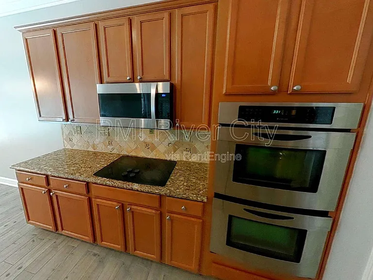 1866 Sentry Oak Ct — Photo 1