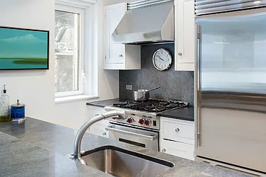 Rented by Level Group