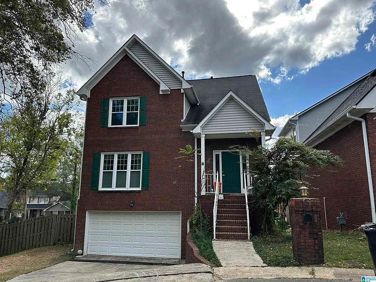 1715 Columbiana Ln — Photo 40