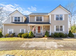 725 Read School House Rd, Coventry, RI 02816