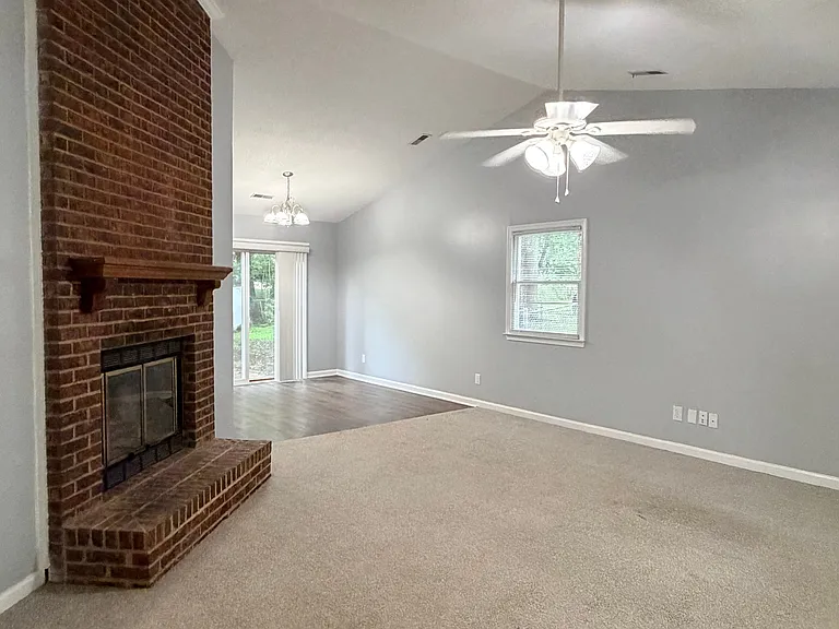 4607 Beechcroft Dr — Photo 9
