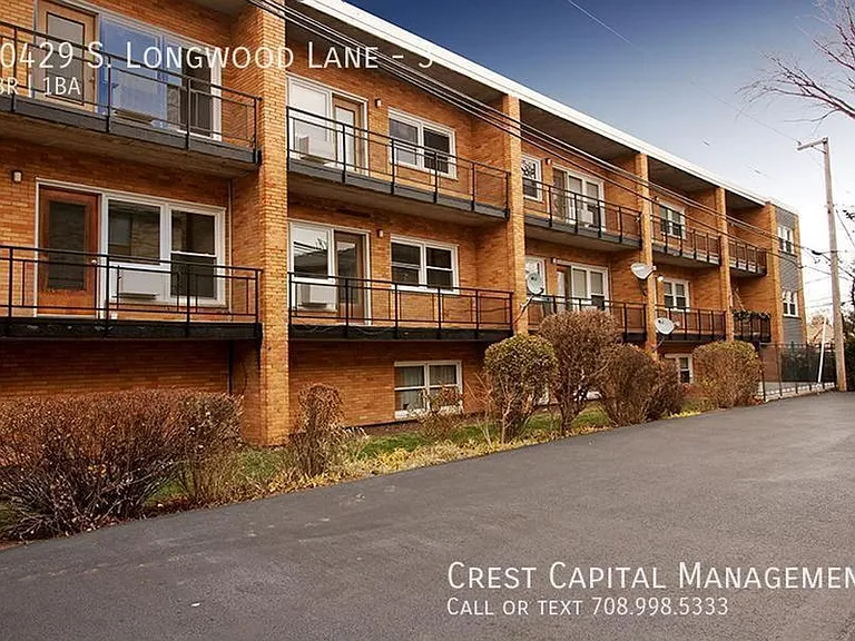 10429 S Longwood Ln #3 — Photo 2