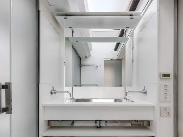 23 Beekman Place image 23 of 25