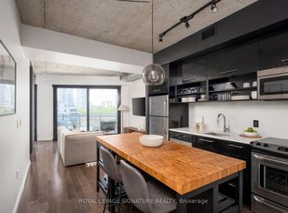 51 Trolley Cres #601, Toronto, ON M5A0E9
