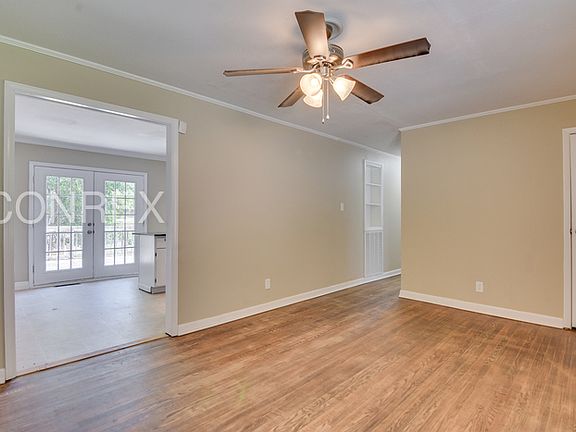 3rd image of 132 Rita Ave