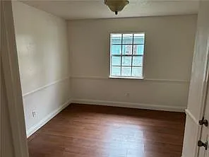 1211 Western Ave — Photo 5