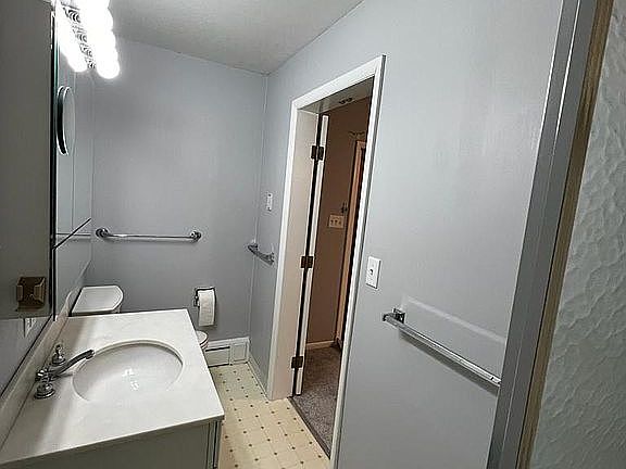 5th image of 715 Williams Dr