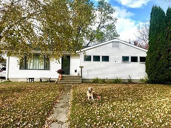 1402 11th St, International Falls, MN 56649