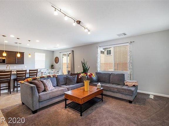 5th image of 10584 Giant Cardon St