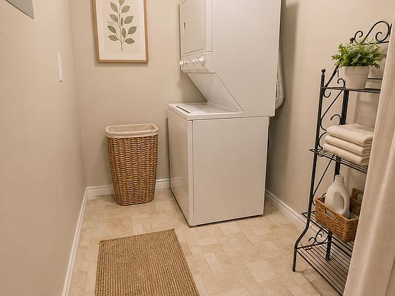 3rd image of 16715 100th Ave NW #204