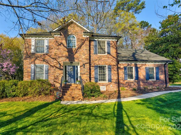 1537 Wheaton Way NW, Concord, NC 28027